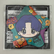 Cargar imagen en el visor de la galería, TinyTan - Jung Kook - Can Badge - BTS - Butter ver.