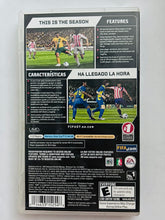 Cargar imagen en el visor de la galería, FIFA 07 Soccer - PSP - PlayStation Portable - NTSC - Box & Manual (ULUS-10112)
