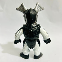 Cargar imagen en el visor de la galería, Ultraman - Zetton - Soft Vinyl Figure