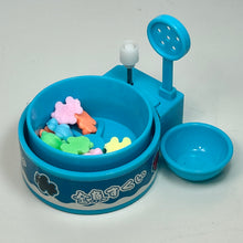 Cargar imagen en el visor de la galería, Floating! Festival Scooping Game - Goldfish Scooping