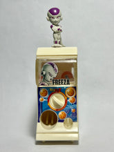 Cargar imagen en el visor de la galería, Dragon Ball Z - Freezer Final Form - Gashapon Toy