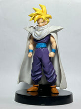 Load image into Gallery viewer, Dragon Ball Z - Son Gohan SSJ - Trading Figure