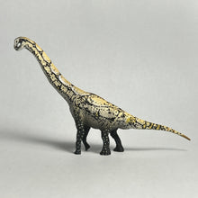 Cargar imagen en el visor de la galería, Brachiosaurus - Trading Figure - Miniature (027) - Cuchiwaii