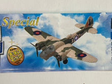 Cargar imagen en el visor de la galería, Bristol Blenheim Mk.IV - Trading Figure - Miniature (103) - Cuchiwaii