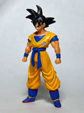 Load image into Gallery viewer, Dragon Ball Z - Son Goku - Trading Figure - HG - Cuchiwaii