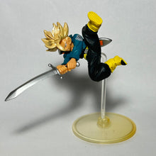 Cargar imagen en el visor de la galería, Dragon Ball Z - Trunks SSJ - Trading Figure - HG 11 - Cuchiwaii