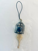 Cargar imagen en el visor de la galería, Diabolik Lovers - Sakamaki Reiji - Torareru no Rose Strap