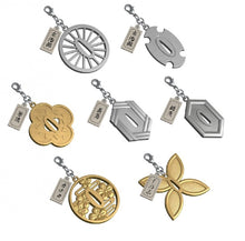 Load image into Gallery viewer, Kimetsu no Yaiba - Agatsuma Zenitsu - Demon Slayer Tsuba Charm Collection