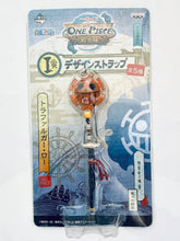 Cargar imagen en el visor de la galería, One Piece - Trafalgar Law - Design Strap - Ichiban Kuji OP - Swordsman Edition (I Prize)