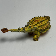 Cargar imagen en el visor de la galería, Saichania chulsanensis - Trading Figure - Miniature (054L) - Cuchiwaii