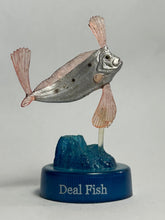 Load image into Gallery viewer, Tengaihata / Dealfish (Trachipterus trachypterus) - Mini Figure - Bottle Cap - Cuchiwaii
