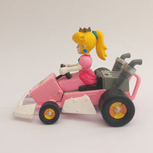 Cargar imagen en el visor de la galería, Mario Kart DS Peach Pull Back Car Nintendo 2005 Toy