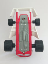 Cargar imagen en el visor de la galería, Mario Kart DS Mario Pull Back Car Nintendo 2005 Toy