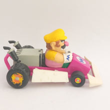 Cargar imagen en el visor de la galería, Mario Kart Wario Pull Back Car Carting Nintendo 2005 Toy