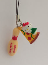 Cargar imagen en el visor de la galería, Round1 X Hello Kitty Strappin Strap Key Holder