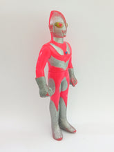 Cargar imagen en el visor de la galería, Ultraman Soft Vinyl Sofubi Sofvi Figure Vintage Rare 70s Japan