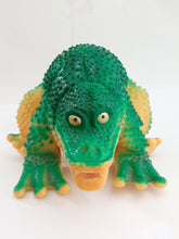 Cargar imagen en el visor de la galería, Ultraman Kaiju GAMAKUJIRA Soft Vinyl Sofubi Softvi Figure 1993 Japan