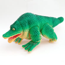 Cargar imagen en el visor de la galería, Ultraman Kaiju GAMAKUJIRA Soft Vinyl Sofubi Softvi Figure 1993 Japan