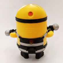 Cargar imagen en el visor de la galería, Despicable Me 3 Mcdonald's Happy Meal Action Toys