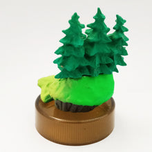 Cargar imagen en el visor de la galería, Heidi A Girl of the Alps - Miniature - Bottle Cap Figure - FamilyMart Limited