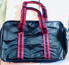 Cargar imagen en el visor de la galería, Kuroko’s Basketball Movie LAST GAME x Shimamura - Shoulder Bag Vorpal Swords Logo - Black ver.