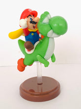 Load image into Gallery viewer, Super Mario World - Cloak Mario & Yoshi - Choco Egg Figure - Shokugan - No. 03