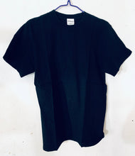 Cargar imagen en el visor de la galería, Yumi Wakatsuki Member Design T-shirt Black M Size "Nogizaka 46 Artworks almost all exhibition"