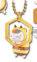 Cargar imagen en el visor de la galería, Natsume's Book of Friends - Madara - Charm - Ichiban Kuji ~Honeybee Nyanko-sensei's Sweet Moments~ Prize G