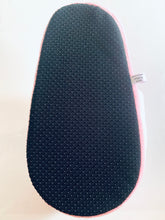 Load image into Gallery viewer, Attack All Around AAA - Eh ~ Panda (Peach / Shuta Sueyoshi) - Slippers