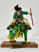 Cargar imagen en el visor de la galería, Dragon Ball Z - Son Goku - Riding Scene Figure
