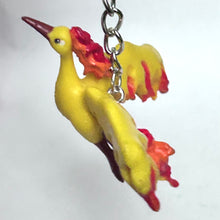 Cargar imagen en el visor de la galería, Pocket Monsters - Fire / Moltres - Figure Keychain - Pokémon Holder
