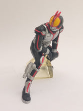 Cargar imagen en el visor de la galería, Kamen Rider 555 - Kamen Rider Faiz - HG Series KR 34 Tanjou! KR Kabuto Hen
