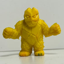 Cargar imagen en el visor de la galería, Kinnikuman - Iwao - Chibi Eraser - Keshi - Yellow
