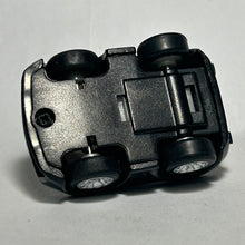 Cargar imagen en el visor de la galería, Lamborghini Gallardo (Black) - Mini Pull-back Car (8)
