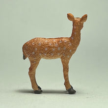 Load image into Gallery viewer, Axis deer family - Trading Figure - Miniature (10)
