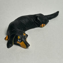 Cargar imagen en el visor de la galería, Dachshund - Trading Figure - Miniature - 025
