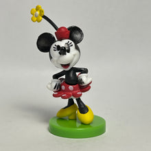 Cargar imagen en el visor de la galería, Disney - Minnie Mouse - Trading Figure - Choco Egg (35)
