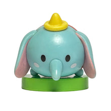 Cargar imagen en el visor de la galería, Disney Tsum Tsum - Dumbo - Trading Figure - Choco Egg (96)
