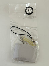 Cargar imagen en el visor de la galería, IS: Infinite Stratos - Charlotte Dunois - Mobile Cleaner Strap
