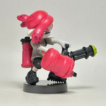 Cargar imagen en el visor de la galería, Splatoon 2 - Inkling - Trading Figure - Choco Egg - Boy, Neon Pink (2)
