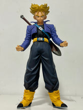 Load image into Gallery viewer, Dragon Ball Z - Future Trunks SSJ - Master Stars Piece
