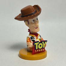 Cargar imagen en el visor de la galería, Toy Story - Woody - Trading Figure - Choco Egg (34)
