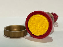 Cargar imagen en el visor de la galería, Kyoro-chan - Chess Stamp - Mini Figure Stamp Mascot - King
