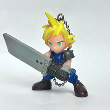 Load image into Gallery viewer, Final Fantasy VII - Cloud Strife - FF VII Swing - Figure Keychain
