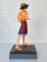 Load image into Gallery viewer, One Piece - Monkey D. Luffy - Figure - IKC
