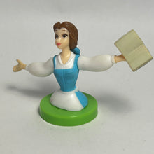 Cargar imagen en el visor de la galería, Beauty and the Beast - Belle - Trading Figure - Choco Egg (121)
