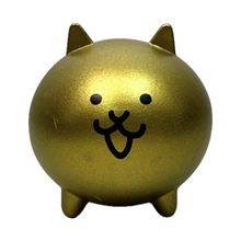 Load image into Gallery viewer, Nyanko Daisensou - Kin Neko - Mini Figure
