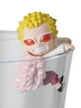 Cargar imagen en el visor de la galería, One Piece - Donquixote Doflamingo - OP Migiwa No Nouryoku Sha Vol.1 (1)
