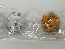 Cargar imagen en el visor de la galería, Tiger &amp; Cow - Animal Pullback Mini Car
