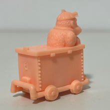 Cargar imagen en el visor de la galería, Super Donkey Kong / Country - Donkey Kong - Eraser Figure - Keshigomu
